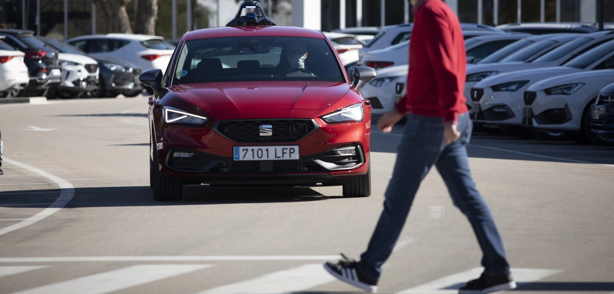 DIANA - Seat Leon z systemem jazdy autonomicznej