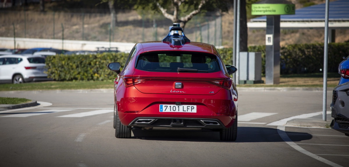 DIANA - Seat Leon z systemem jazdy autonomicznej