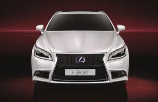 Nowy Lexus LS. Ktoś go chce kupić? — zdjęcie 3