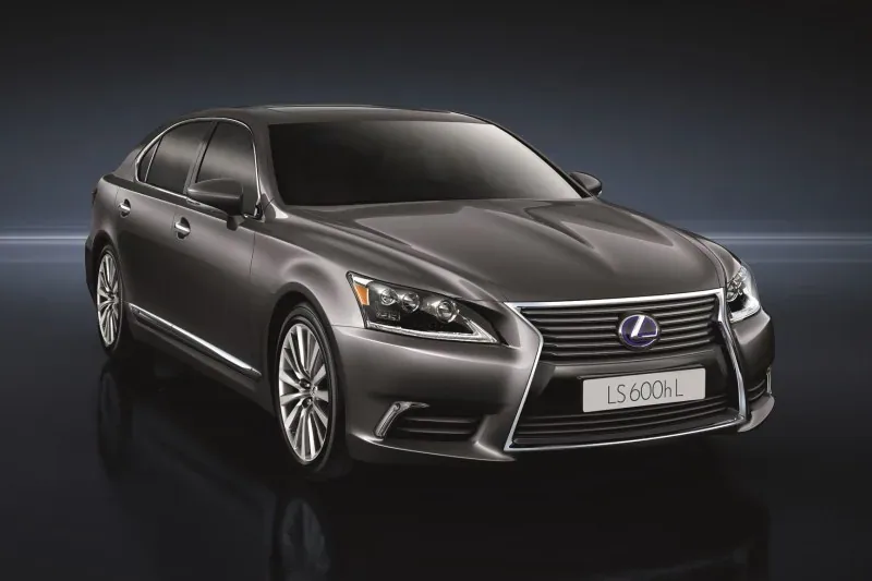 Lexus LS 600h L