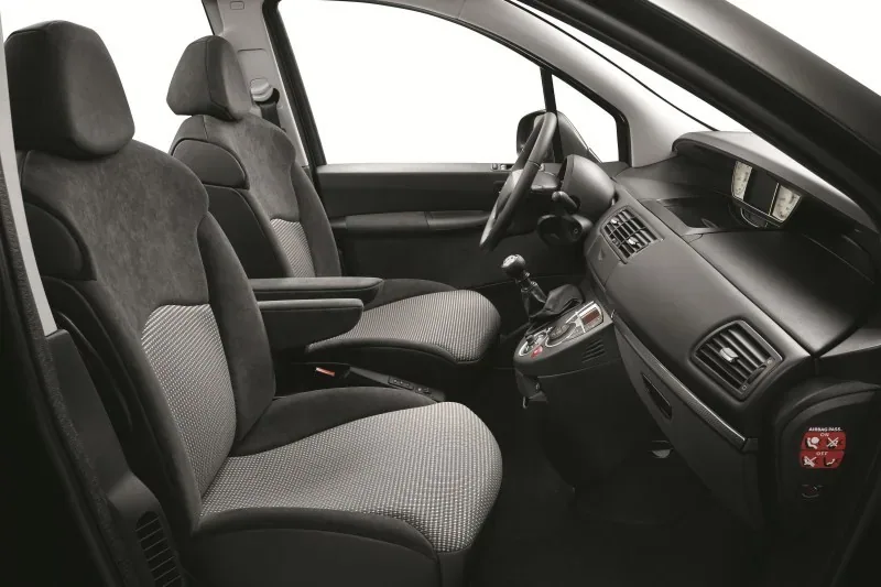 Peugeot 807