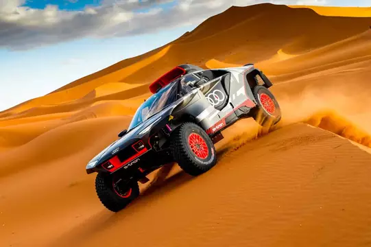 Audi RS Q e-tron rusza na “Dakar”. To początek nowej ery