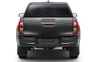 Toyota Hilux GR Sport. Nowość