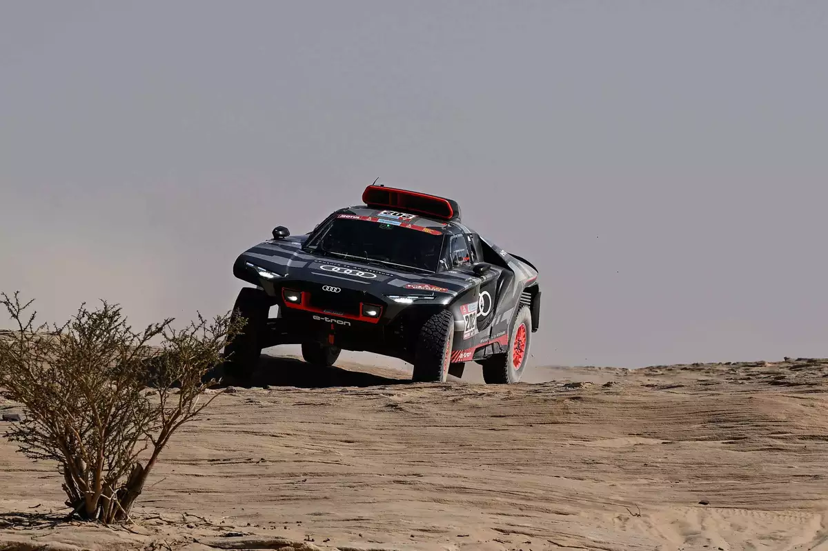 Audi RS Q e-tron na Rajdzie Dakar: udany start w nową erę