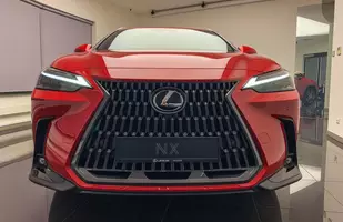 Lexus NX. Nowa technika i nowa strategia
