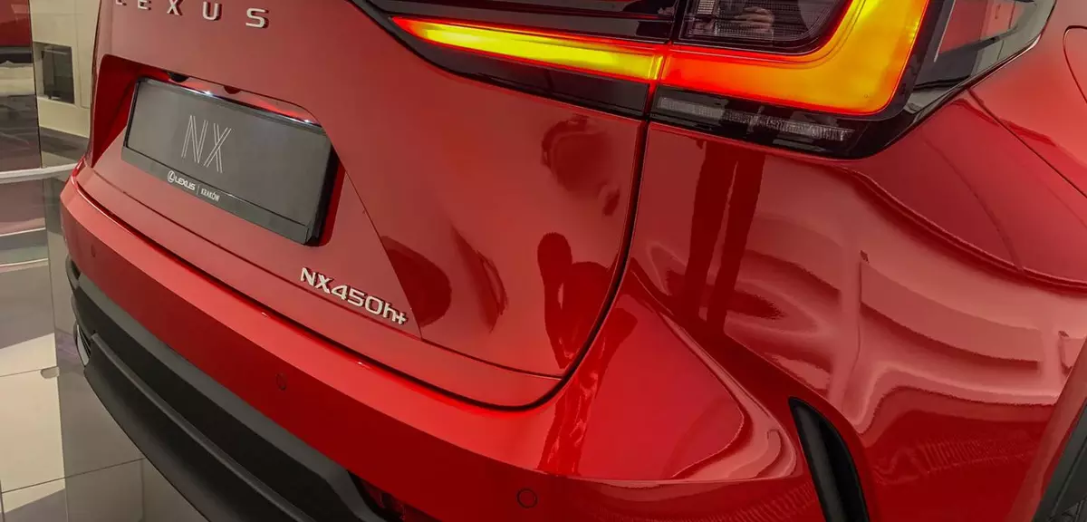 Lexus NX. Nowa technika i nowa strategia