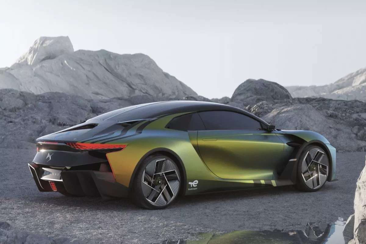 DS E-Tense Performance