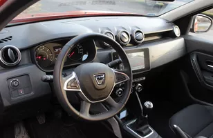 Dacia Duster 2022 bez retuszu