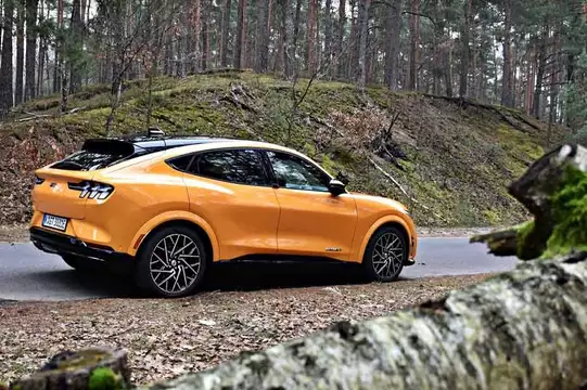 Ford Mustang MACH-E GT - mistrz zamieszania