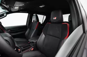 Toyota Hilux GR Sport już do kupienia w Polsce. Cena