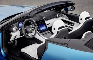 Mercedes-AMG SL 43 z czterocylindrowym silnikiem