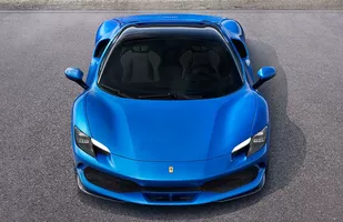 Ferrari 296 GTS. Nowość bez dachu