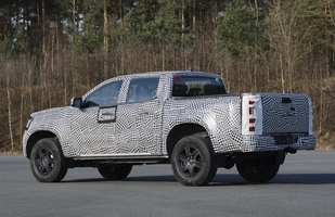 Nowy Volkswagen Amarok w kamuflażu