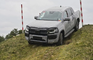 Nowy Volkswagen Amarok w kamuflażu