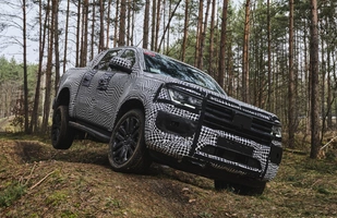 Nowy Volkswagen Amarok w kamuflażu