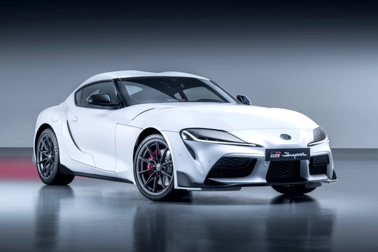 Toyota GR Supra z manualną skrzynią biegów