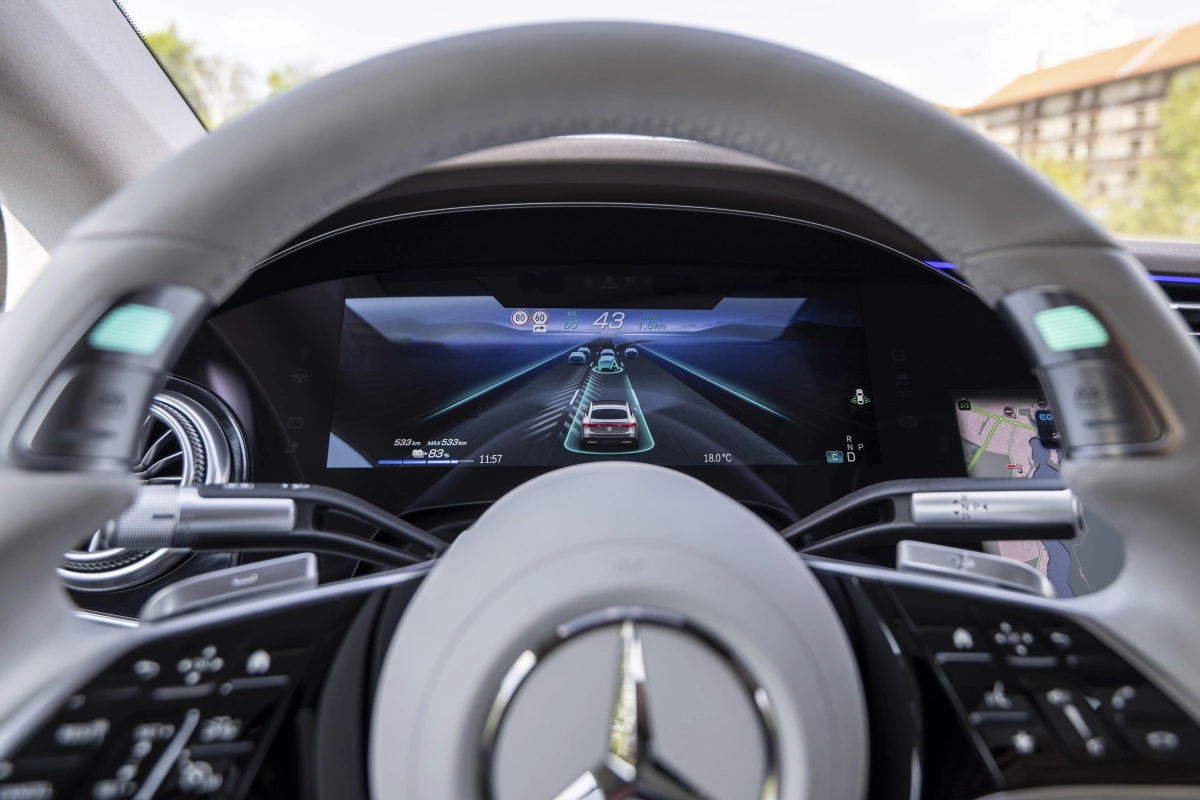 Drive Pilot Mercedesa. System autonomicznej jazdy na poziomie 3
