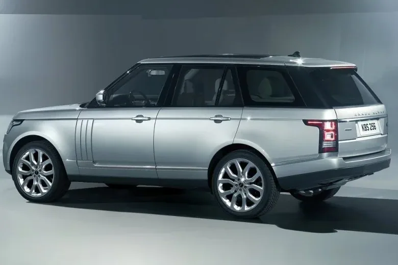 Nowy Range Rover zadebiutuje na salonie w Paryżu