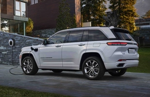 Jeep Grand Cherokee 4xe już w sprzedaży. Polskie ceny