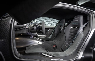 Mercedes-AMG One. Technologia wprost z F1