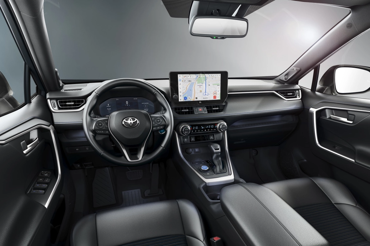 Toyota RAV4 na rok 2023 z nowymi multimediami