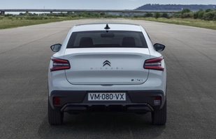 Citroen C4 X. Całkowita nowość