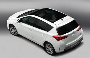 Oto nowa Toyota Auris. Podoba ci się? — zdjęcie 4