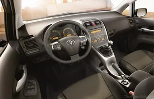 Oto nowa Toyota Auris. Podoba ci się? — zdjęcie 7