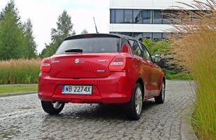 Suzuki Swift Hybrid CVT. Mały i hybrydowy