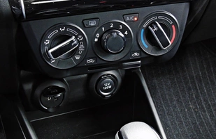 Suzuki Swift Hybrid CVT. Mały i hybrydowy