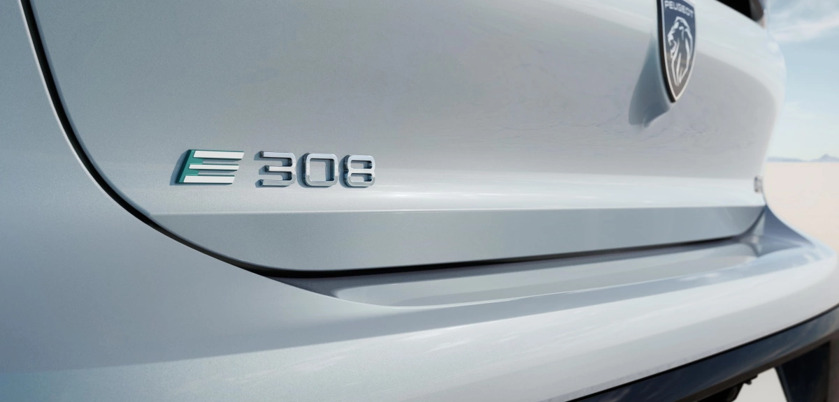 Peugeot e-308