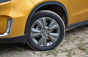 Suzuki Vitara Strong Hybrid - własna interpretacja siły