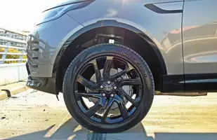 Land Rover Discovery V - czy to jeszcze „prawdziwy Land Rover”?