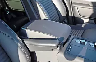 Land Rover Discovery V - czy to jeszcze „prawdziwy Land Rover”?