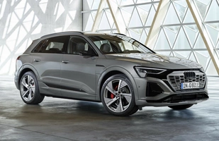 Audi e-tron to teraz Q8 e-tron. I ma większą barerię