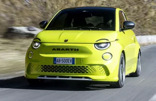 Abarth 500e. Sportowo na prąd