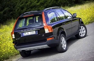 Volvo XC90. Od 10 lat niemal bez zmian! — zdjęcie 4