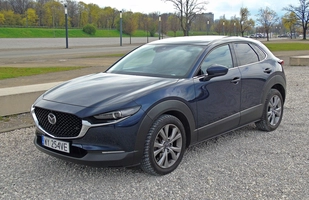 Mazda CX-30 e-Skyactiv X - samuraj chodzi własnymi drogami