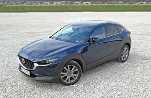 Mazda CX-30 e-Skyactiv X - samuraj chodzi własnymi drogami