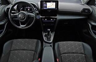 Toyota Yaris Cross - ewolucja miejskiego bestsellera