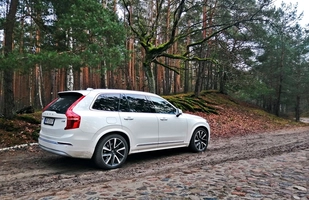 Volvo XC90 B5 - udowadnia, że Diesle wciąż mają rację bytu