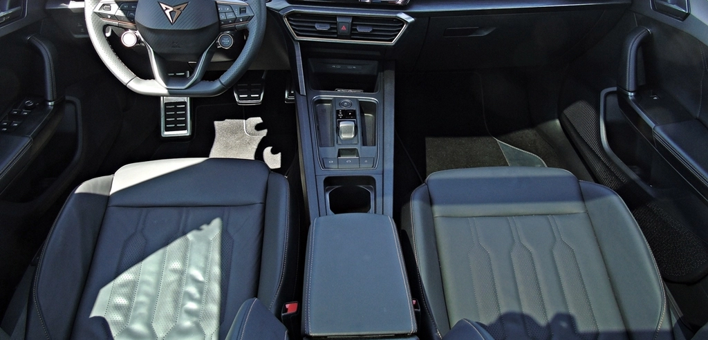 Cupra Formentor VZ 310 KM - sportowiec wszechstronny