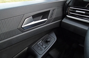 Ford Grand Tourneo Connect - samochód rodzinno-dostawczy