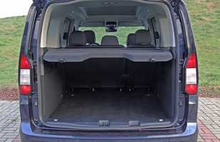 Ford Grand Tourneo Connect - samochód rodzinno-dostawczy