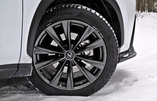 Lexus NX 350h - między tradycją a nowoczesnością