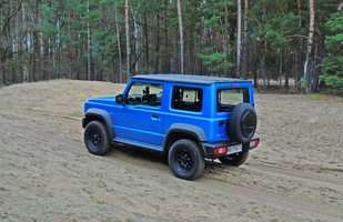 Suzuki Jimny - jedyny taki samochód ciężarowy na świecie