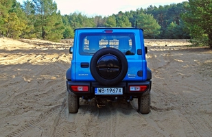 Suzuki Jimny - jedyny taki samochód ciężarowy na świecie