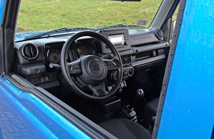 Suzuki Jimny - jedyny taki samochód ciężarowy na świecie