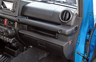 Suzuki Jimny - jedyny taki samochód ciężarowy na świecie