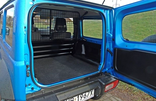 Suzuki Jimny - jedyny taki samochód ciężarowy na świecie